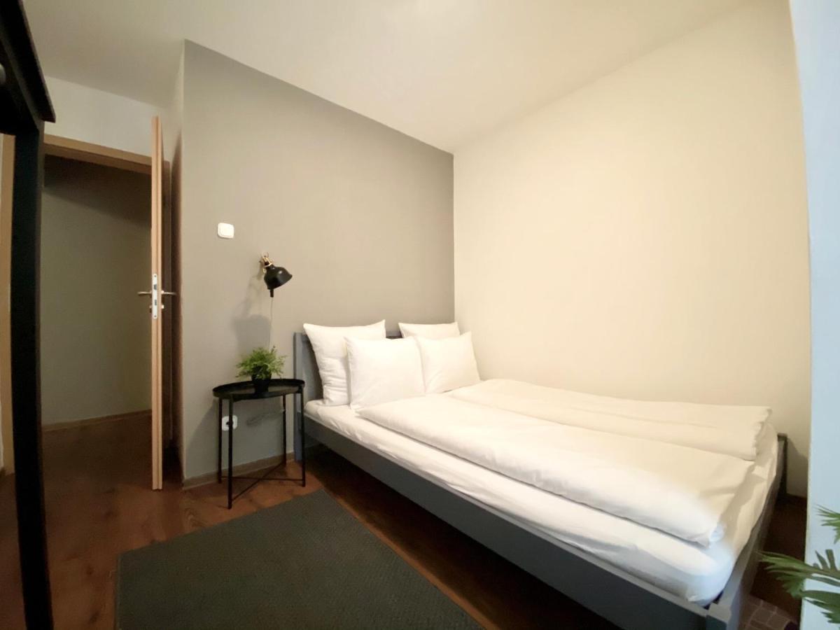 بودابست Budget Apartment By Hi5- Karoly 16 المظهر الخارجي الصورة